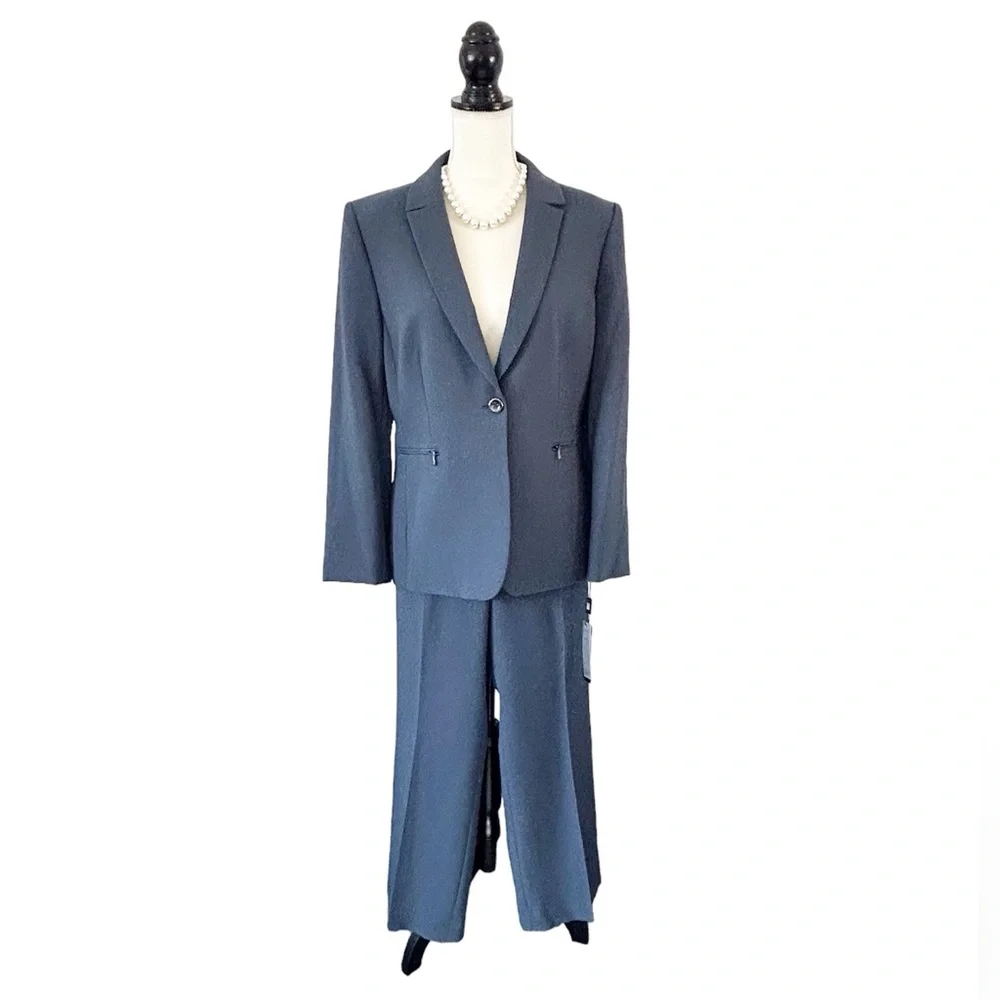 Tahari ASL Women's Blue Pantsuit - Picture 2 of 15